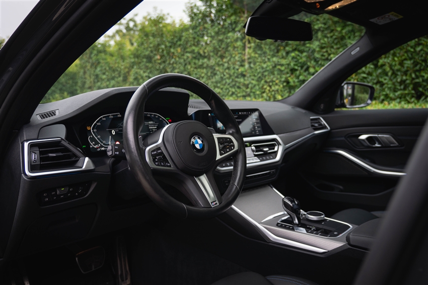 BMW 330e berline M-Sport